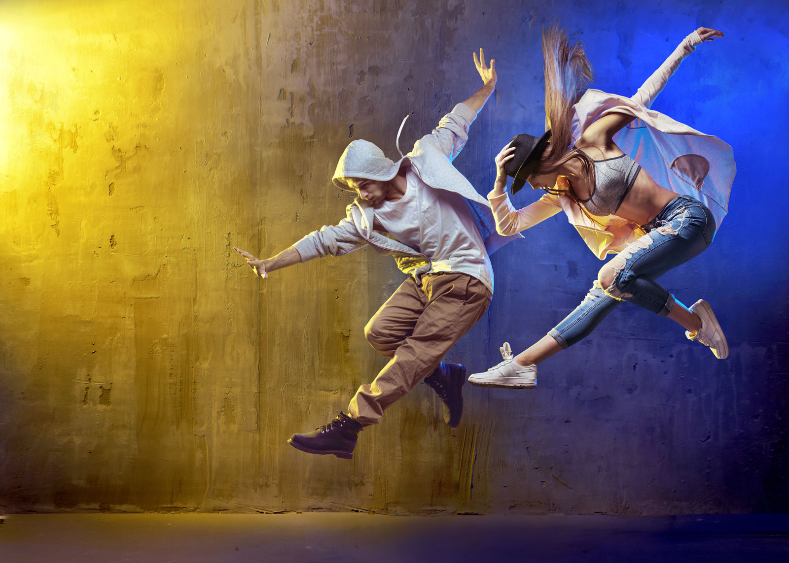 Dance competitors and sports teams can book hotels in Regina such as the Comfort Suites, which offers group rates for their upcoming events. <br>